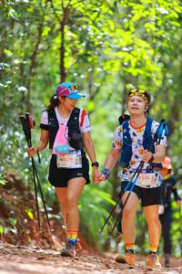 BIB: 100, 6559, 5276
                            <button type="button" onclick="openModal(19021561)" class="btn btn-primary btn-sm float-right btn-popup" data-toggle="modal" data-target=".modal-high-quality">
                        <i class="fas fa-shopping-cart"></i> Add to Cart
                    </button>
                                            <button type="button" onclick="isThisMe(19021561, true)" class="btn btn-success btn-sm float-right btn-popup btn-isme hidden" data-toggle="tooltip" data-placement="bottom" title="นี่คือรูปของคุณใช่ไหม คลิกที่นี่เพื่อเอาเข้าอัลบั้ม">
                        <i class="fas fa-plus"></i> Add to album
                    </button>
                    <button type="button" onclick="isThisMe(19021561, false)" class="btn btn-warning btn-sm float-right btn-popup btn-isnotme hidden">
                        <i class="fas fa-ban"></i> Remove from album
                    </button>